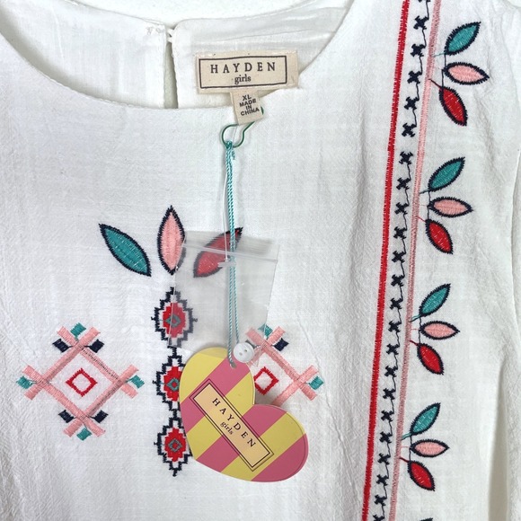 Hayden Girls White Embroidered Geometric Shift Dress Short Sleeve Size XL NWT - Picture 3 of 9
